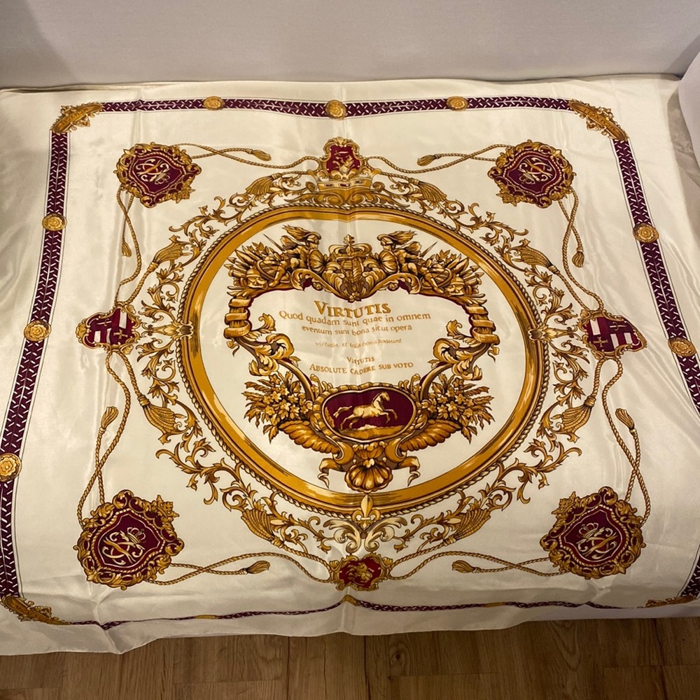 Women’s scarf by Jones of New York beautiful silky cream color burgundy and gold